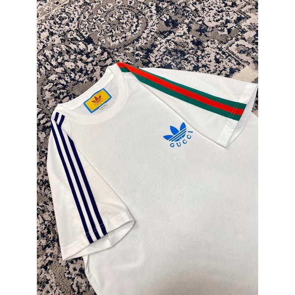 Áo thun ngắn tay cổ tròn unisex màu trắng logo thương hiệu Adidas x Gucci GC/GG cao cấp