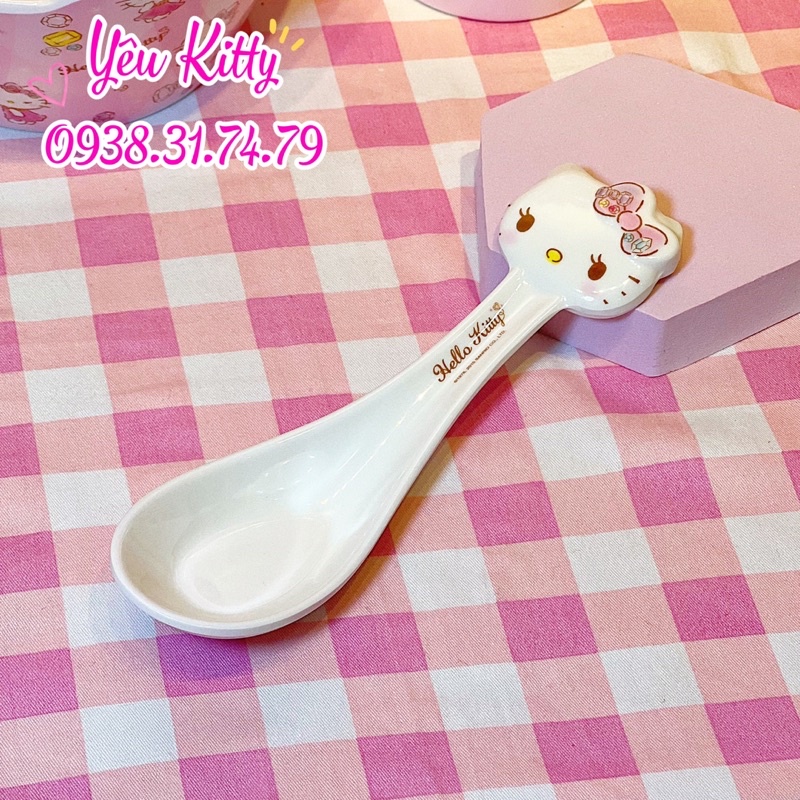 TÔ MUỖNG LY HELLO KITTY