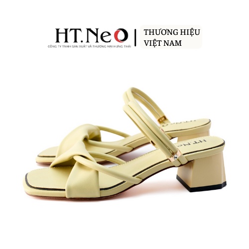 Sandal nữ HT.NEO da mềm mại, đế vuông, thiết kế 2 quai trẻ trung, thanh lịch phương hướng classic  SDN117