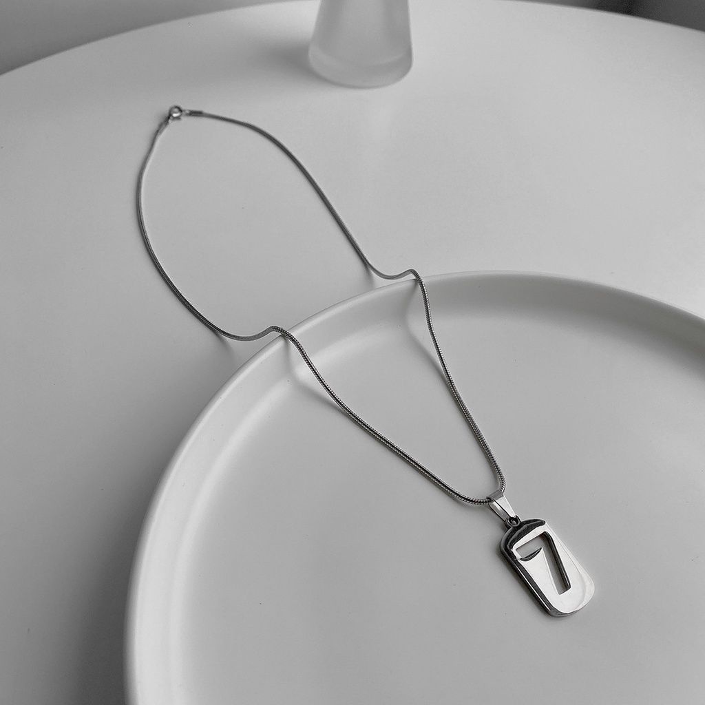 Vòng cổ thép titan mặt hình số 7 phong cách Hàn Quốc