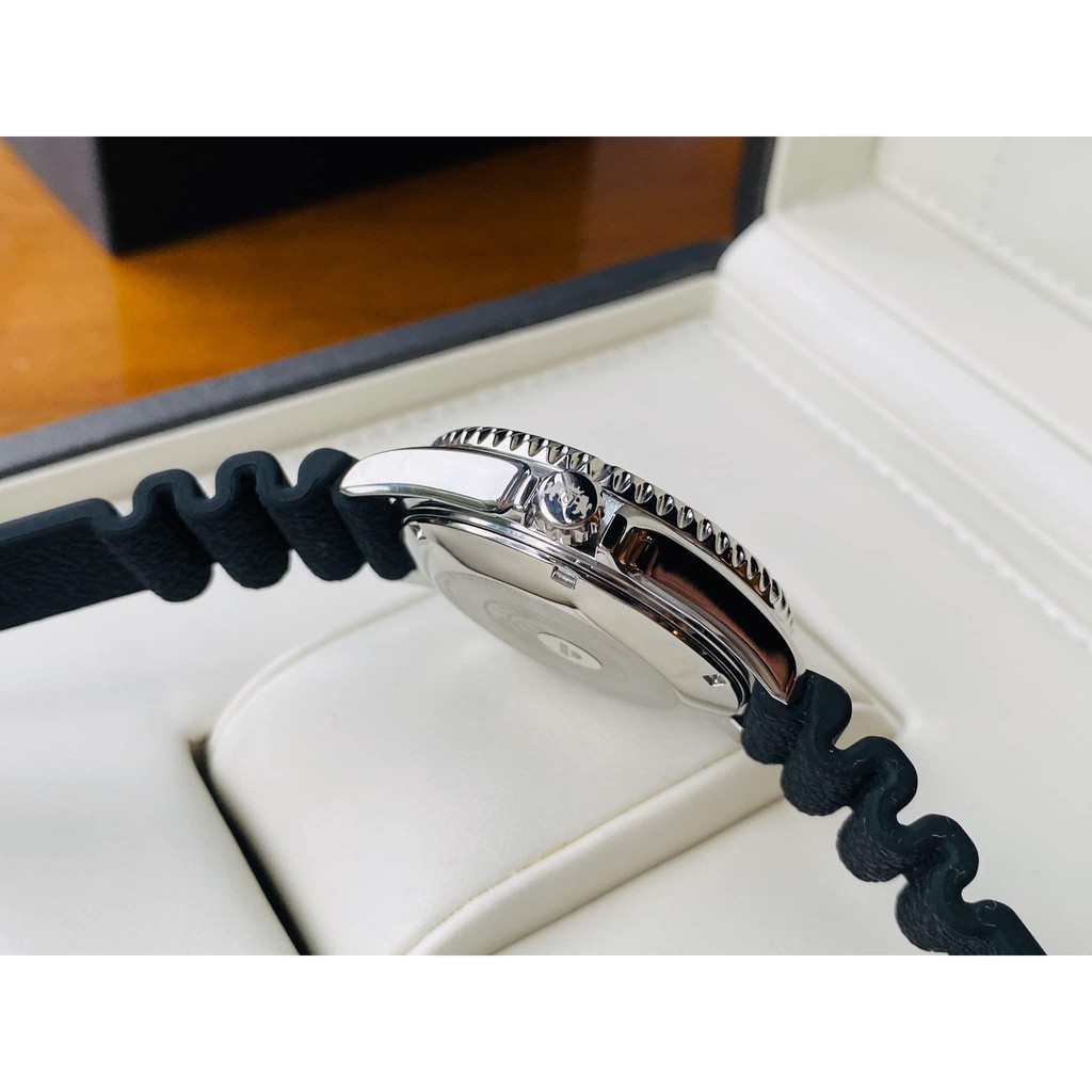 Đồng hồ nam Orient Automatic Mako 3 RA-AA0006L19B - Xanh dương