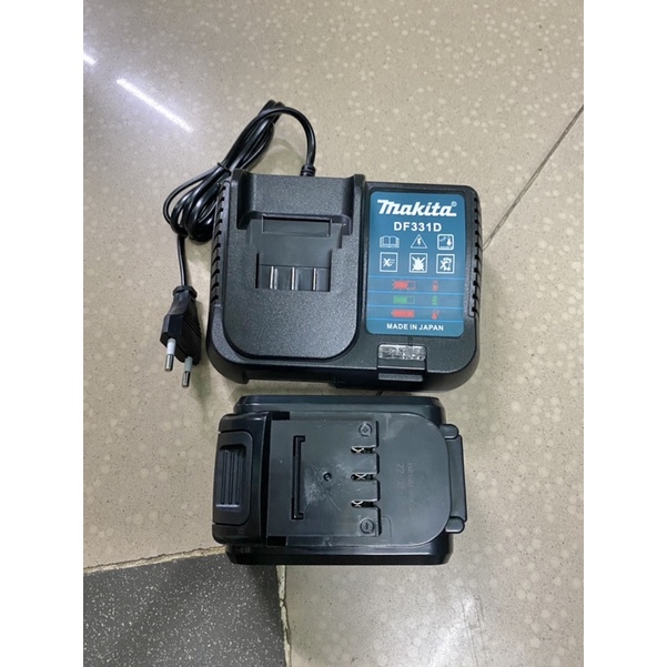 Máy xiết bulong pin Makita 20V