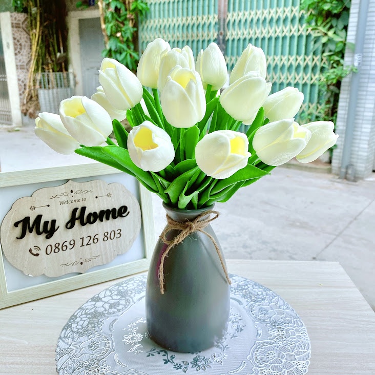 Một bông Hoa Tulip lá thẳng PU cao cấp - Hoa giả lụa trang trí, để bàn, chụp ảnh