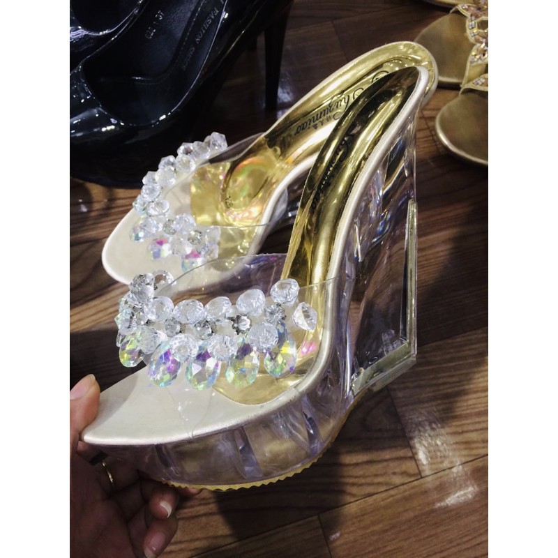 Dép xuồng hoa đá size từ 34 đến 40 cao 14cm GD067