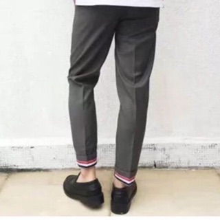 TB - QUẦN ÂU NAM NỮ THOM BROWN, ĐEN VÀ XÁM, VIỀN GẤU/LAI QUẦN RWB, ĐỦ TAGS, CỜ SAU LƯNG, MENSWEAR WOMENSWEAR PANTS