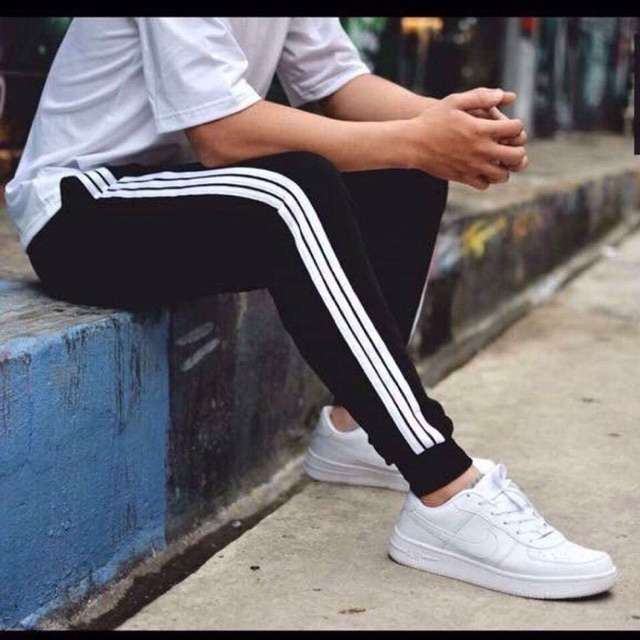 Quần Adidas 3 sọc trắng