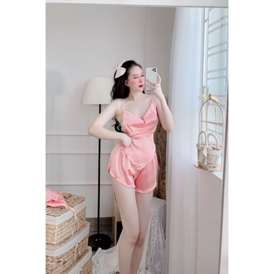 Sét đồ ngủ lụa  cổ đổ sexy chéo dây sexy cao cấp