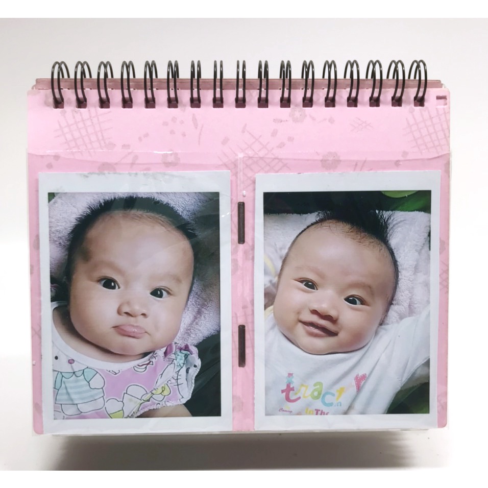 Album ảnh để bàn - Album ảnh 6x9cm lưu trữ 68 tấm , ĐẾ MICA TRONG SUỐT, GIẤY HOA VĂN CÓ KIM TUYẾN trang trí bàn làm việc