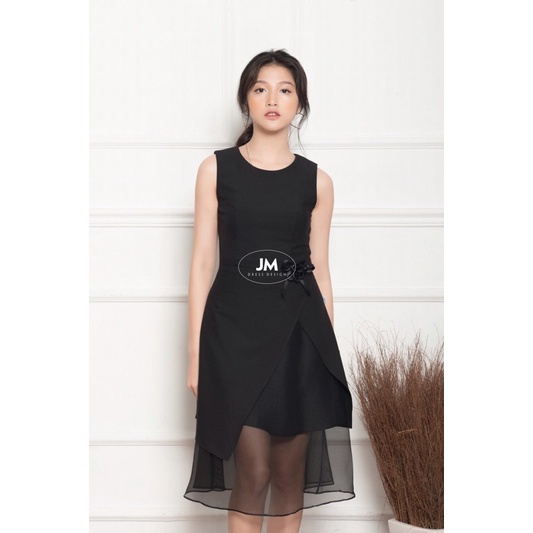 Thanh lý đầm đen JM size S.