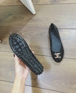 Bệt LV hàng đẹp full box