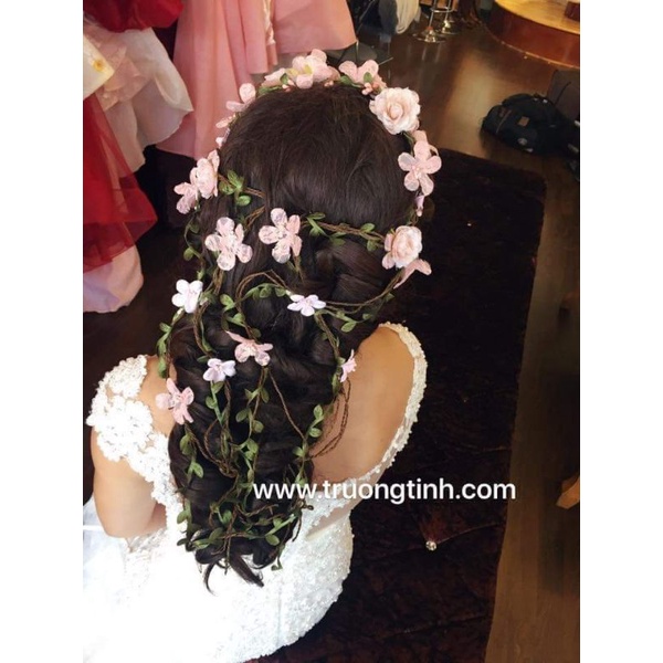 dây hoa tạo kiểu tóc