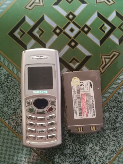 Điện thoại Samsung c100 cổ