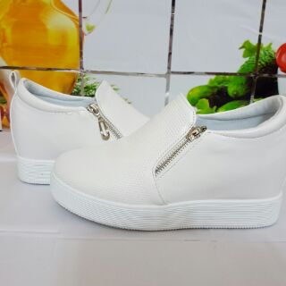 slip on tăng chiều cao