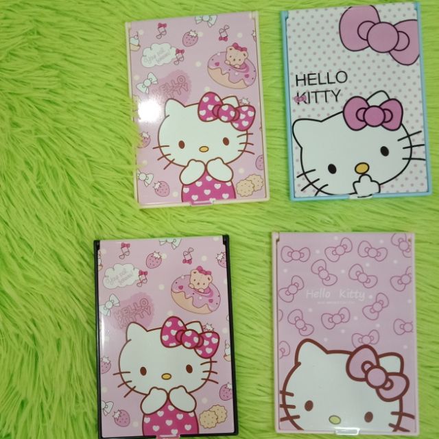 Gương kèm lược Hello Kitty No. 110