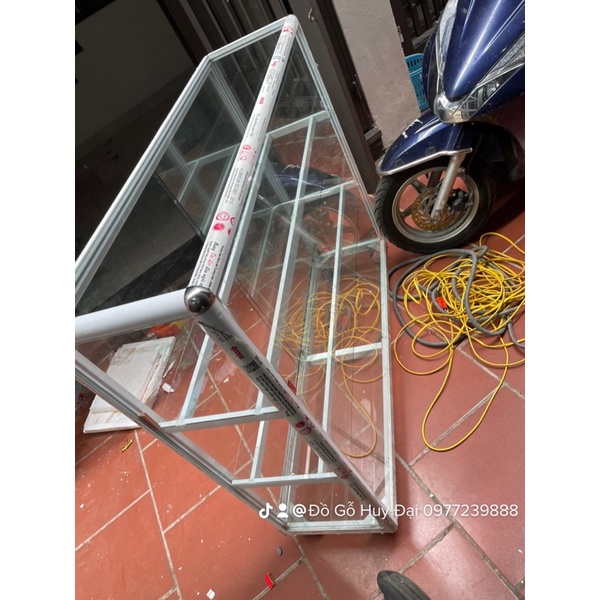 Cho thuê tủ kính