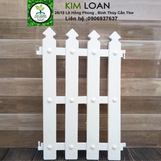 Hàng rào nhựa đầu nhọn 30x50cm