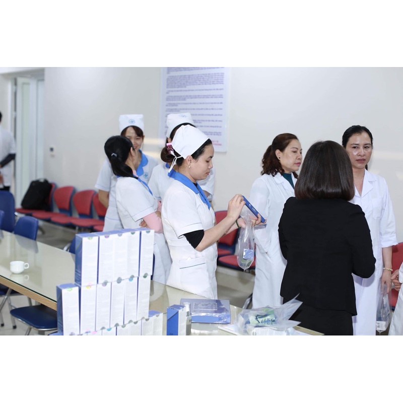 Đũa Thần Habela Gel Vệ Sinh Phụ Nữ Làm Sạch Se Khít Làm Hồng Vùng Kín - 1 hộp 10 đũa