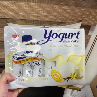 Bánh bông lan cuộn phủ sữa chua Yogurt