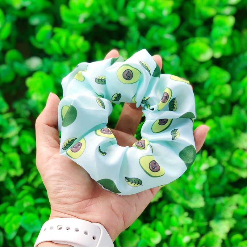 Buộc tóc SCRUNCHIES hoạ tiết quả bơ hot