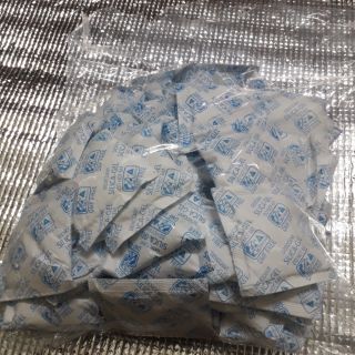 Hạt chống ẩm gói 8g,10g giấy 2lớp,giấy lụa giá 65k/1kg