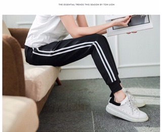 Quân jogger nữ 2 sọc có bo chân