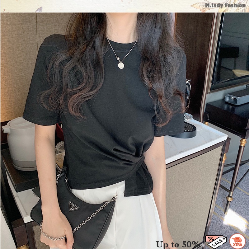 Áo phông cách điệu chất cotton cực mát mặc kết hợp với chân váy cực đẹp phù hợp đi chơi đi làm