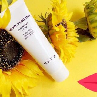 Sữa rửa mặt trắng da HERA 50ml (chung hãng Amor Sulwhasoo)