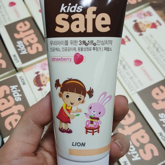 [CHÍNH HÃNG] Kem Đánh Răng Trẻ Em KIDS SAFE Hàn Quốc 90g | Kem Nuốt Được | 1 tuổi đến 6 tuổi