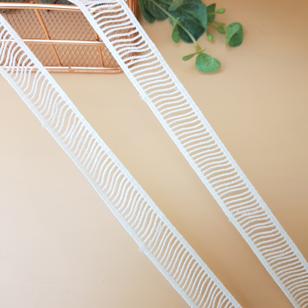 RC22 Cuộn 25 mét dây ren viền may đồ hình thang rộng 2cm ren chỉ thêu hoa dùng may váy áo Maihoaflower