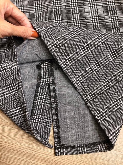 CHÂN VÁY BÚT CHÌ KẺ Ô ( ảnh thật chụp canh ) | BigBuy360 - bigbuy360.vn