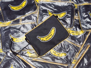 Túi BANANA sale còn 79k