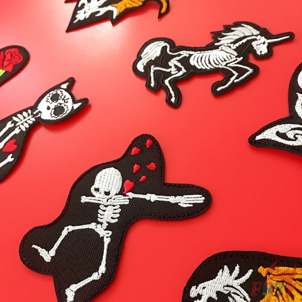 ☸ Sticker Ủi Thêu Hình Đầu Lâu / Dơi / Mèo / Ngựa / Bướm / Rồng ☸ 1 Miếng Dán Ủi Quần Áo Hình Đầu Lâu Halloween