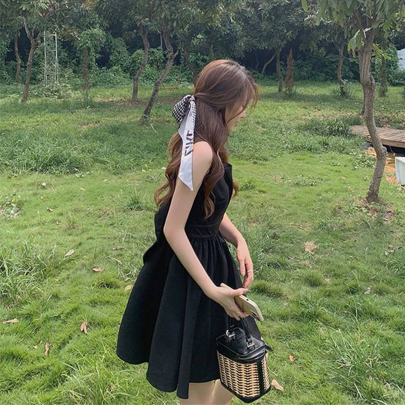  Đầm chữ A hở lưng màu đen thời trang mùa hè quyến rũ 2021 dành cho nữ | BigBuy360 - bigbuy360.vn