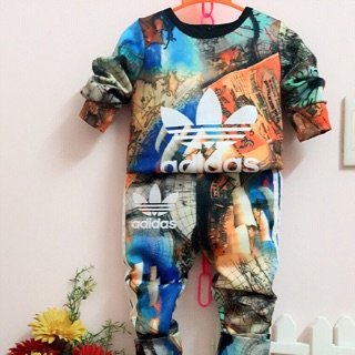 Bộ adidas giành cho bé trai