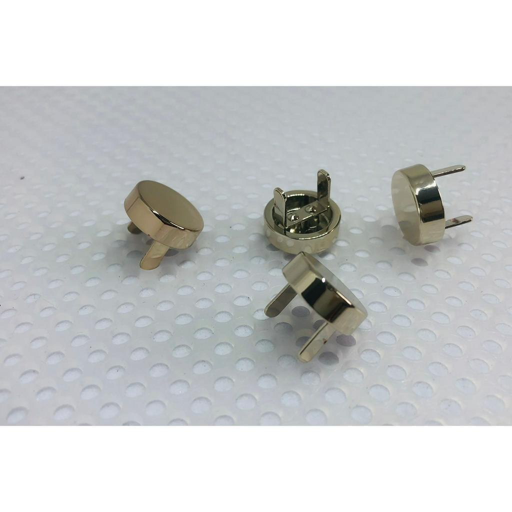 Chân đế túi màu vàng nhạt