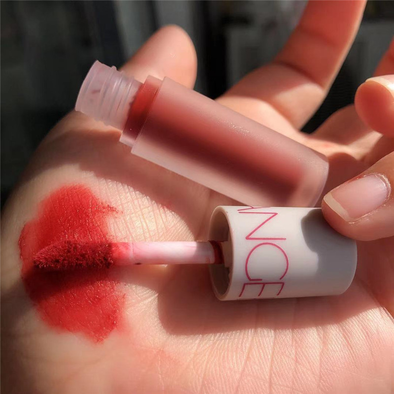 [Hàng mới về] Set 3 son kem màu cam xinh xắn dưỡng ẩm tự nhiên | BigBuy360 - bigbuy360.vn