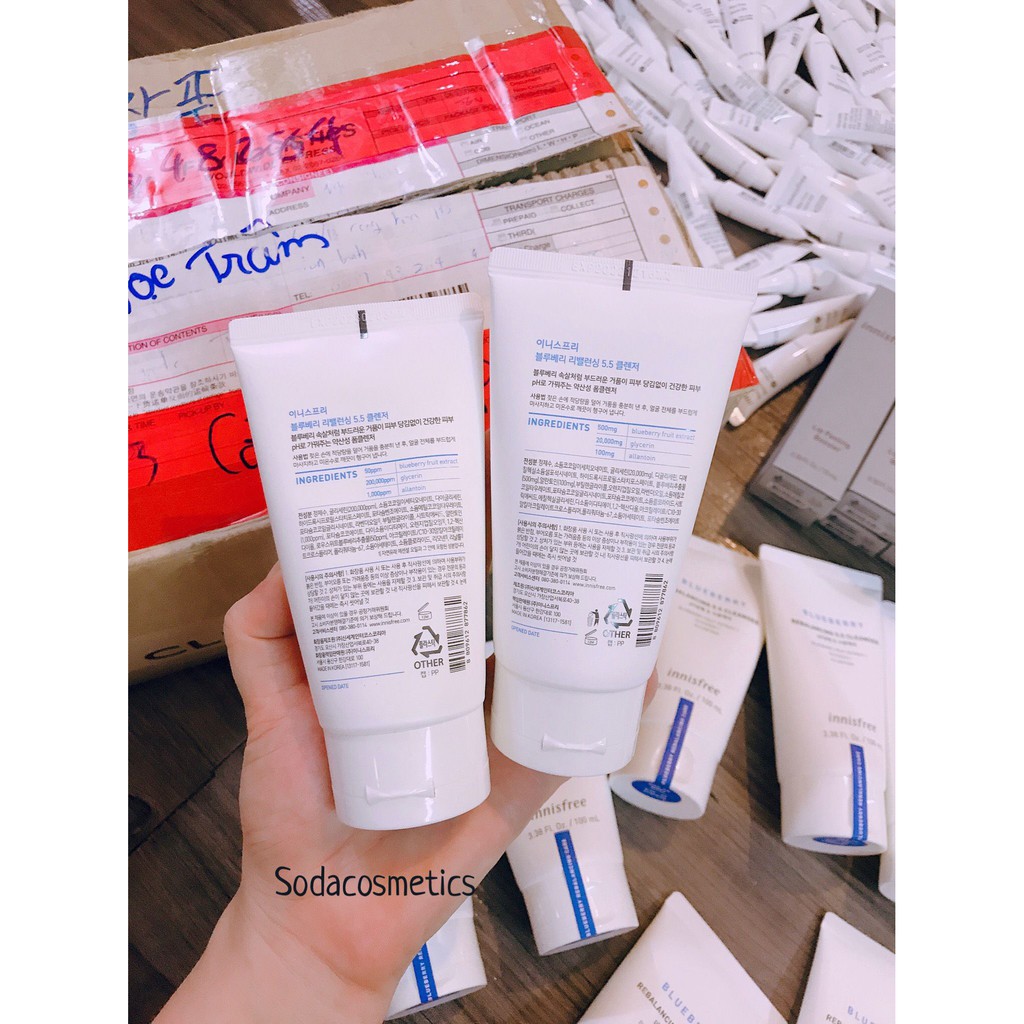 Sữa Rửa Mặt Innisfree Blueberry Rebalancing 5.5 Cleanser (THANH LÝ DATE 16/6/2023)