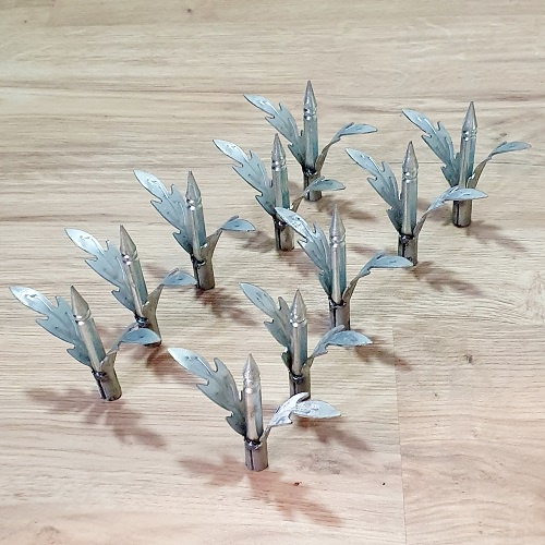 Bộ 5 Hoặc 10 Chông Sắt Trang Trí Cao 10cm Hàn Vào Đỉnh Hàng Rào Dùng Tự Gia Cố Và Trang Trí Bảo Vệ Cổng