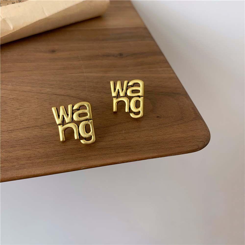 Khuyên Tai Hợp Kim In Chữ Wang Phong Cách Vintage Tinh Tế Cho Nữ