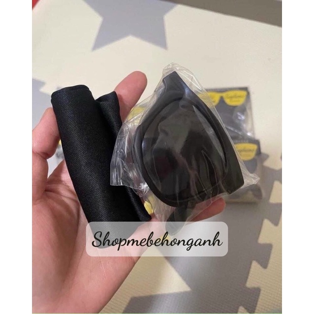 Kính gập cản UV pick store Nhật