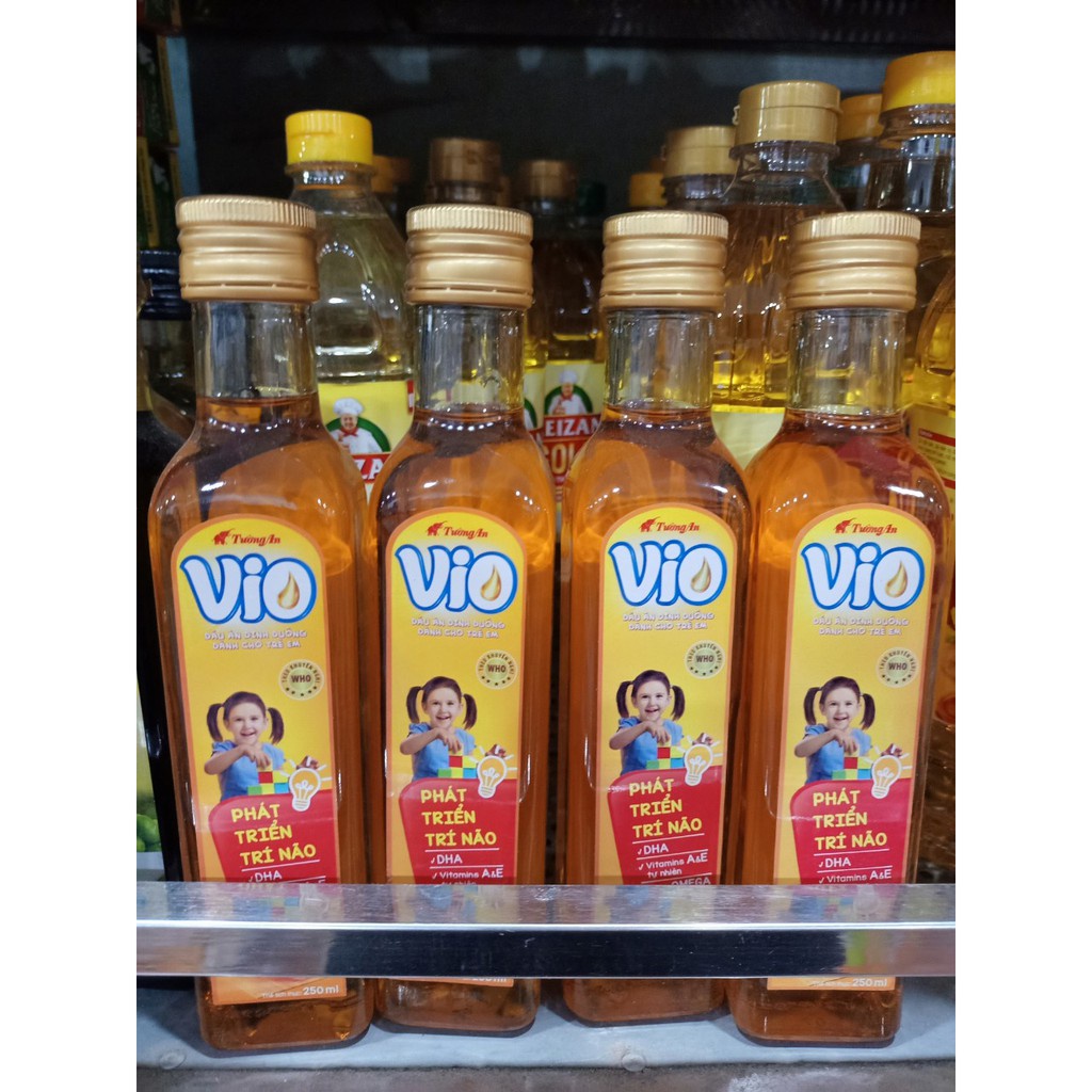 Dầu gấc dinh dưỡng cho trẻ em VIO TườngnAn - 250ml
