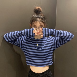 Áo croptop kẻ xanh