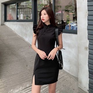 Đầm cổ tàu cánh tiên