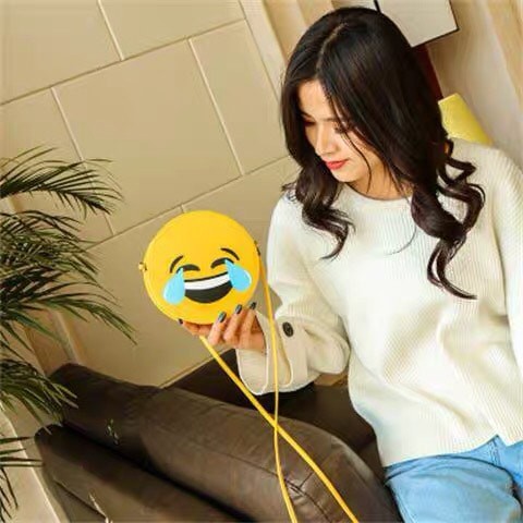 Túi đeo emoji kiểu mới