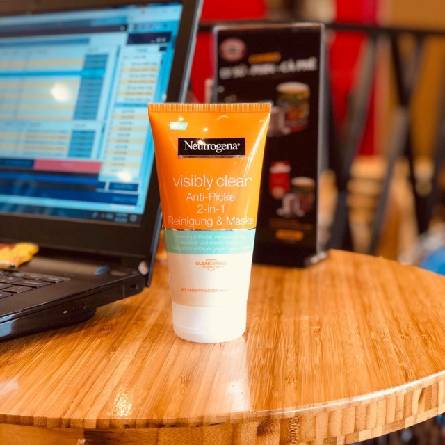 Sữa rửa mặt Neutrogena Đức