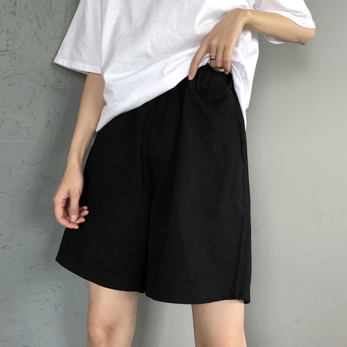 Woman With Ready Neck Short Casual Fashion Short Pants