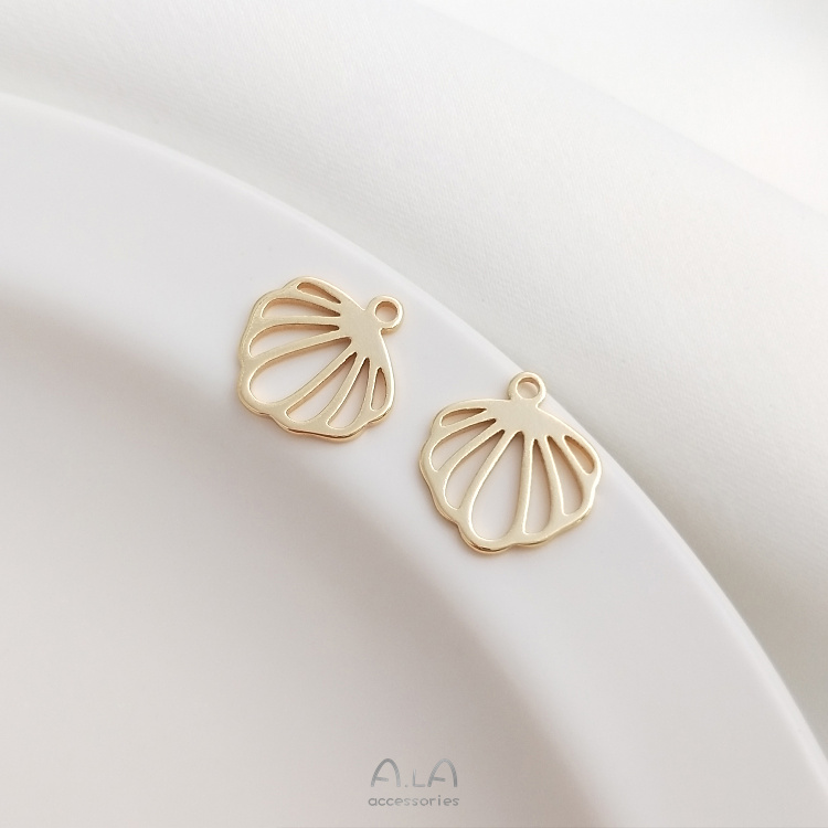 Mặt dây chuyền hình hoa anh đào DIY