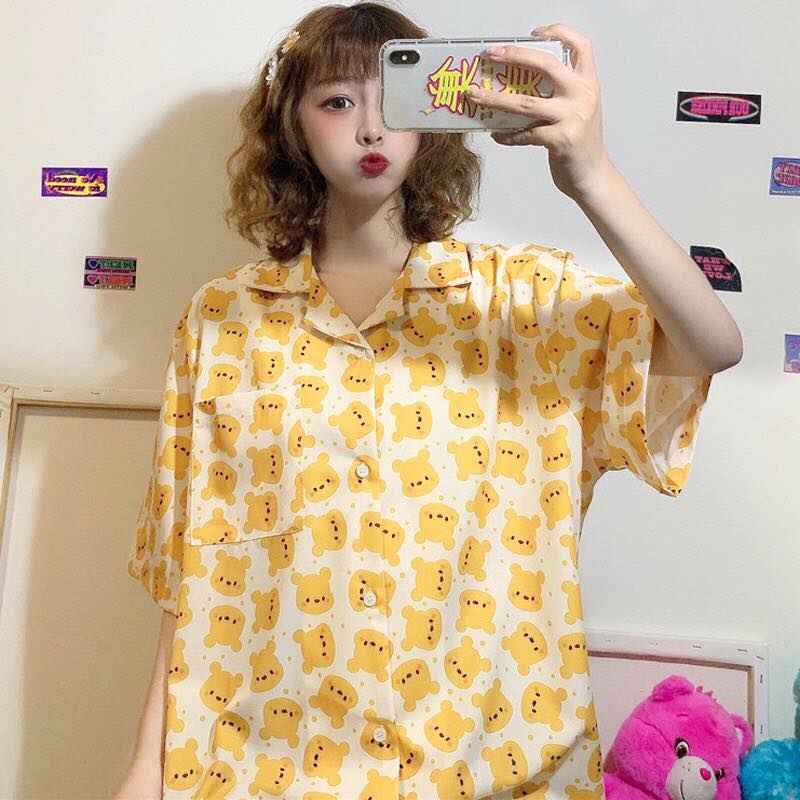 Sơ mi tay lửng gấu pooh vàng chất lụa mềm unisex cryaotic10