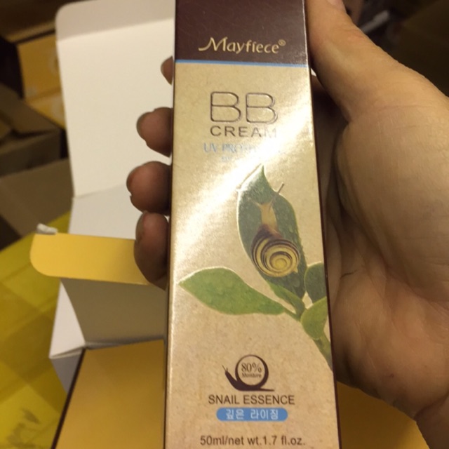 Kem nền vÀ che khuyết điểm bb ốc sên