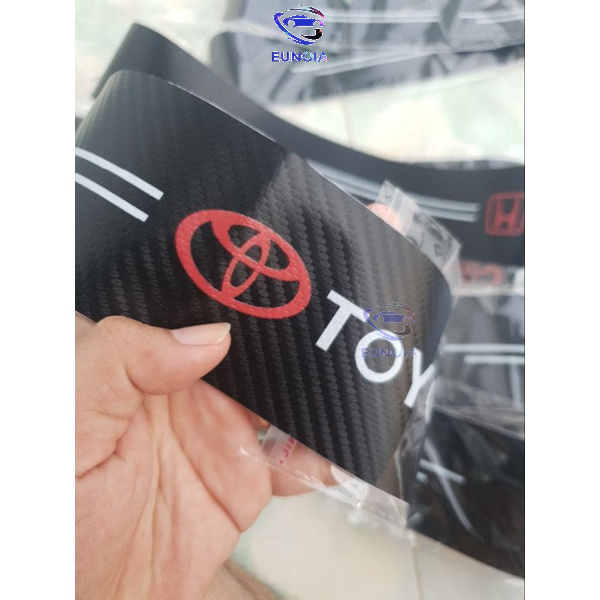 Set 9 Miếng Dán Vân Carbon Chống Trầy Bậc Cửa TOYOTA